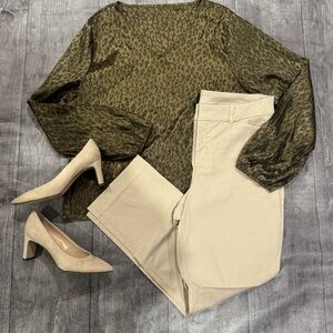 Old Navy High-Rise Pixie Beige Pants